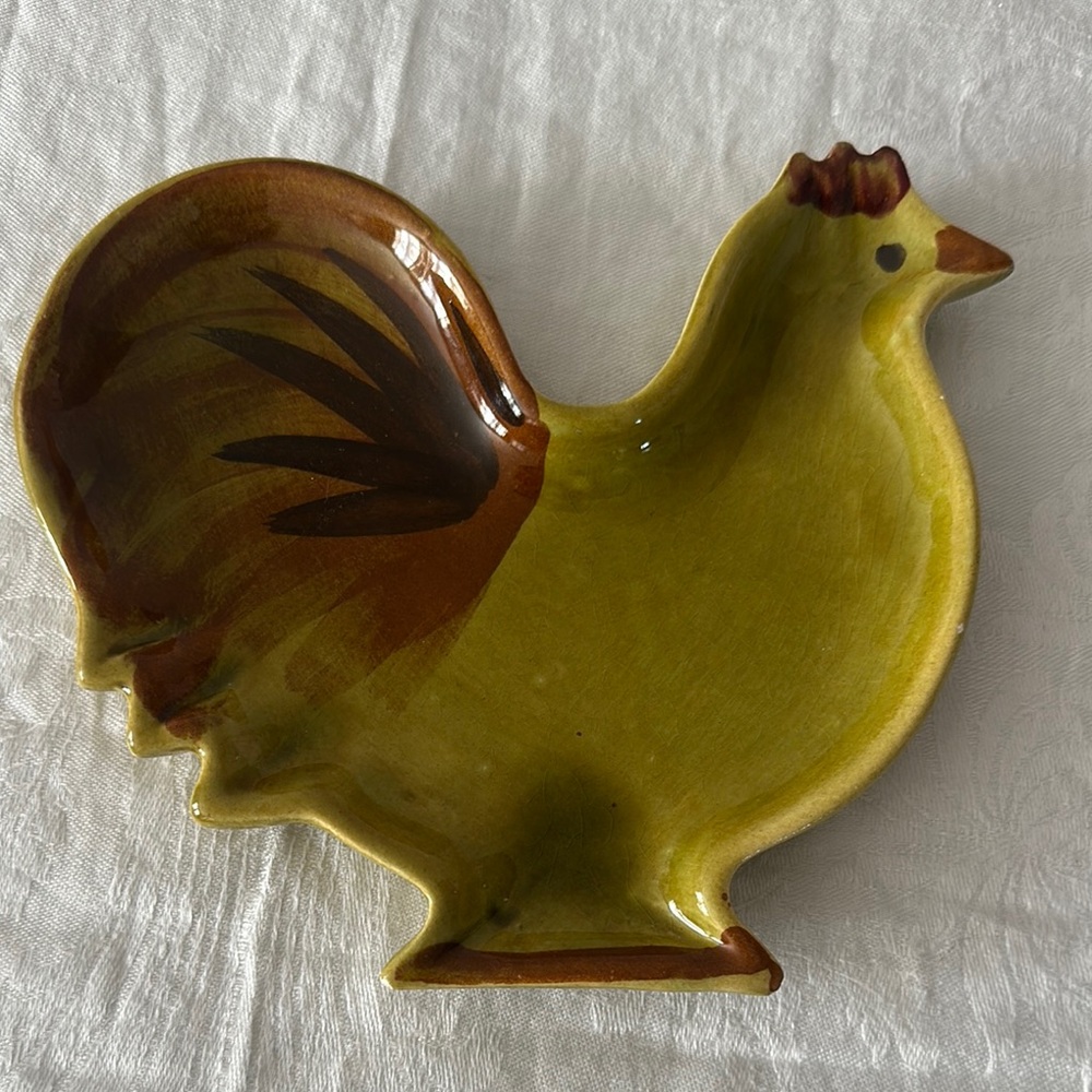 Los Angeles Pottery MCM Rooster/Hen Tidbit Tray Avocado Green 6.5"